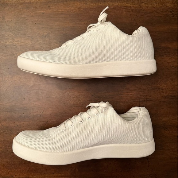 LNIB Atoms Model 000 - White - M11.5 - Picture 4 of 8